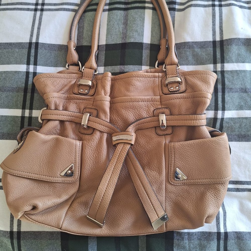 B. Makowsky Pebbled Leather Beige Shoulder Bag